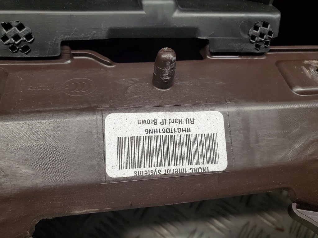 фото №10, Chrysler pacifica 5rl04trmaa з передній панелі приладова, консоль