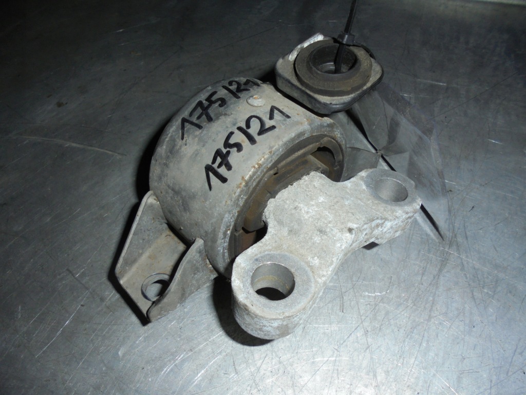 фото №1, Кронштейн двигателя opel corsa d 1,4b