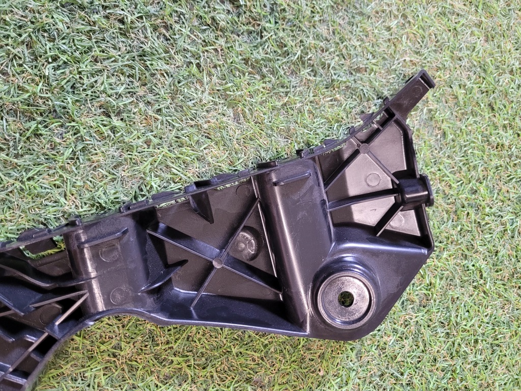 фото №10, Audi a1 ii 82a напрямна бампера правий задня задній