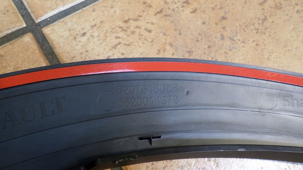 фото №3, Молдинг бампера перед левая renault twingo gt