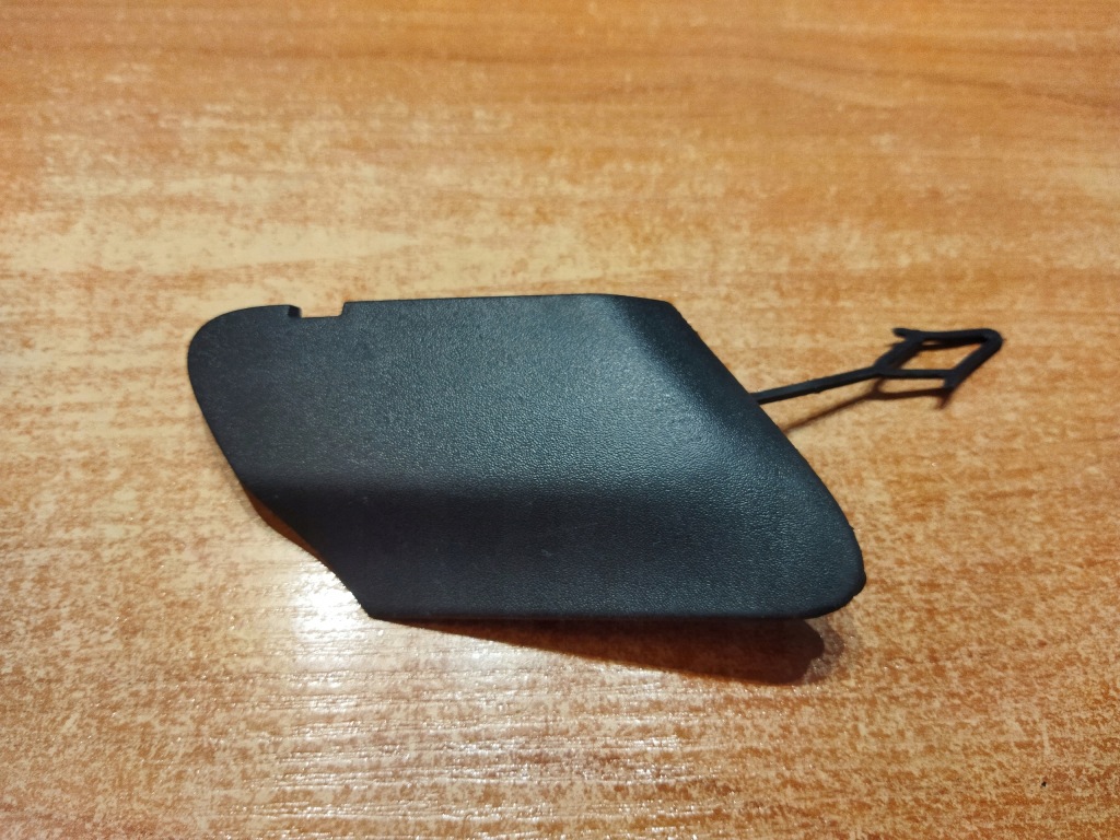 фото №1, Opel corsa d lift 11- заглушка фаркоп бампер перед