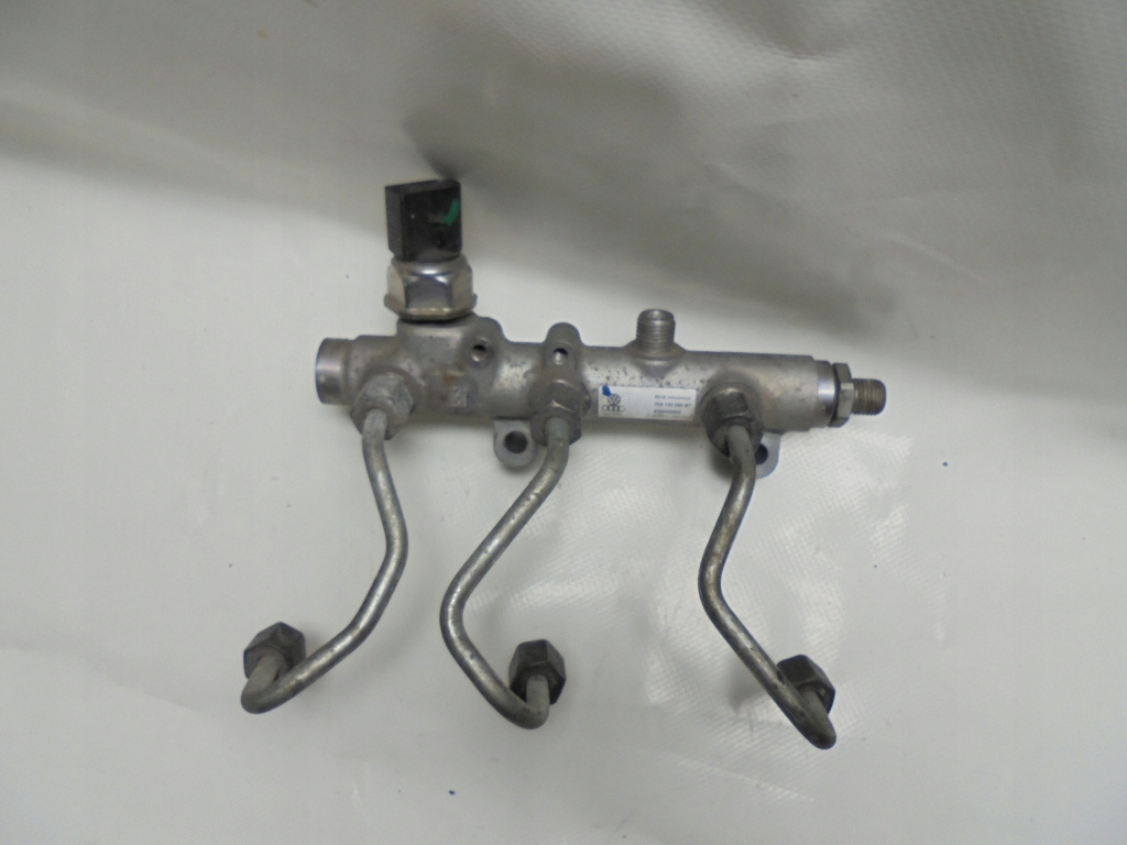 фото №9, Молдинг впрыскная трубка датчик audi a4 a5 q5 q5 a6 059130089bt 05a906051