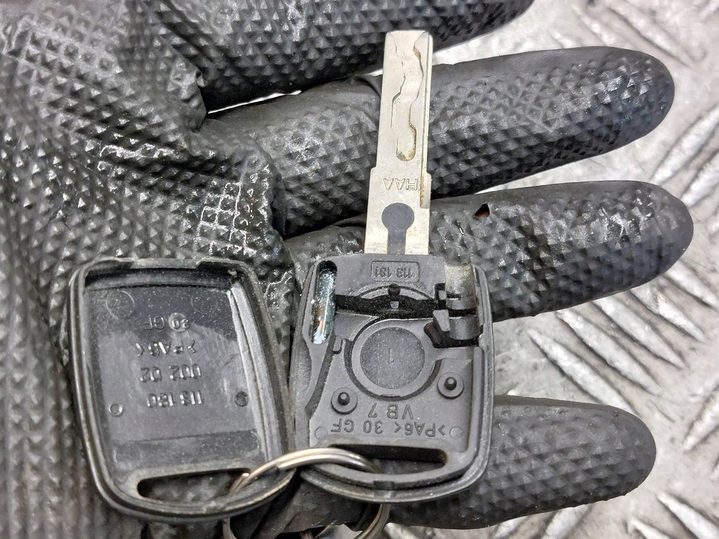 фото №8, Набор стартовый octavia i fl 06a906033dm 4b0905851c 1u0920801b