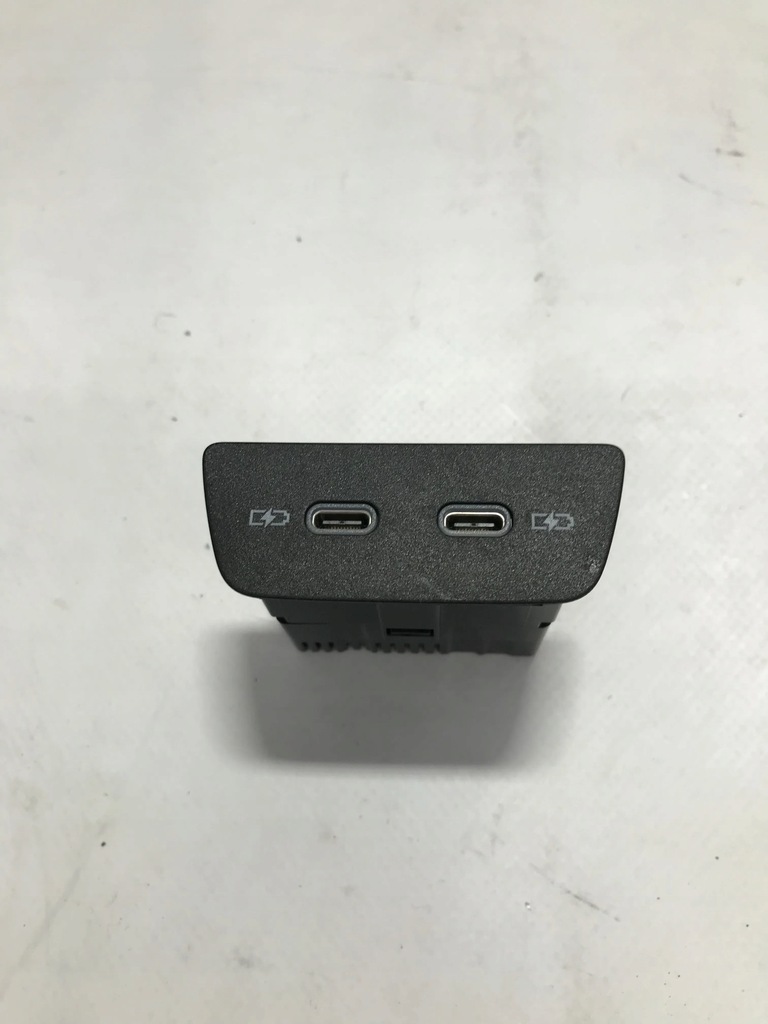 фото №1, Роз'єм заряджання usb vw t-roc 17-