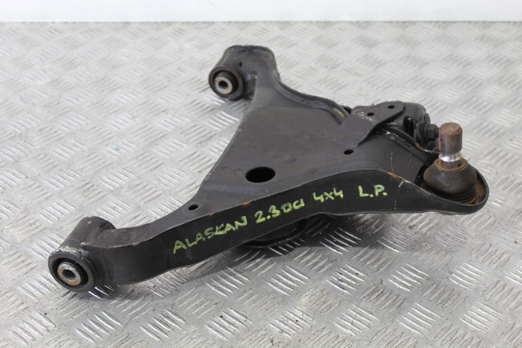 фото №1, Рычаг нижний левый перед renault alaskan