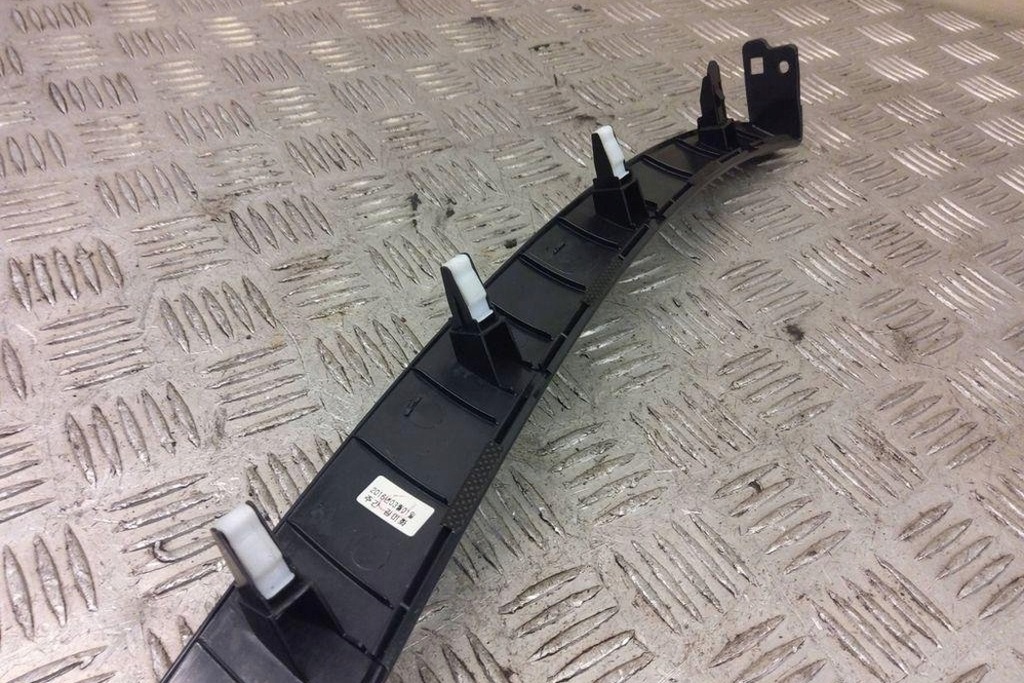 фото №12, Молдинг декоративная приборная панель hyundai i40 cw vf u09f383810 1.68l дизель 100kw