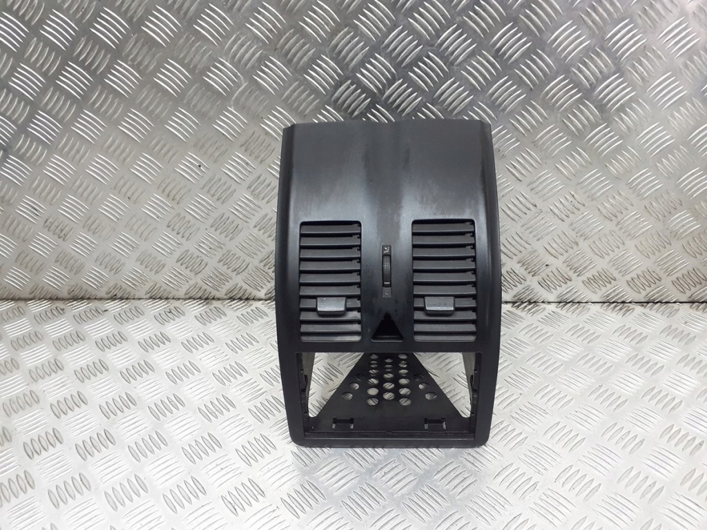 фото №1, Решётка обдув средняя vw polo iii