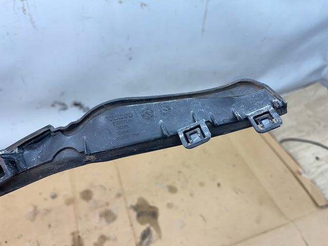 фото №5, Volvo s90 молдинг скло лобове права 31386573