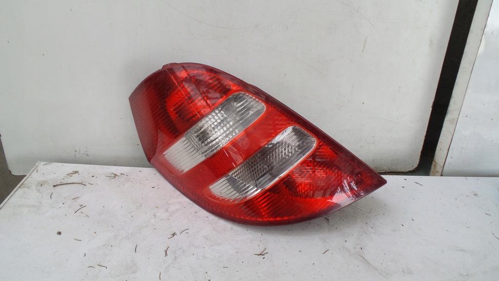 фото №1, Лампа задняя левая задняя mercedes w169