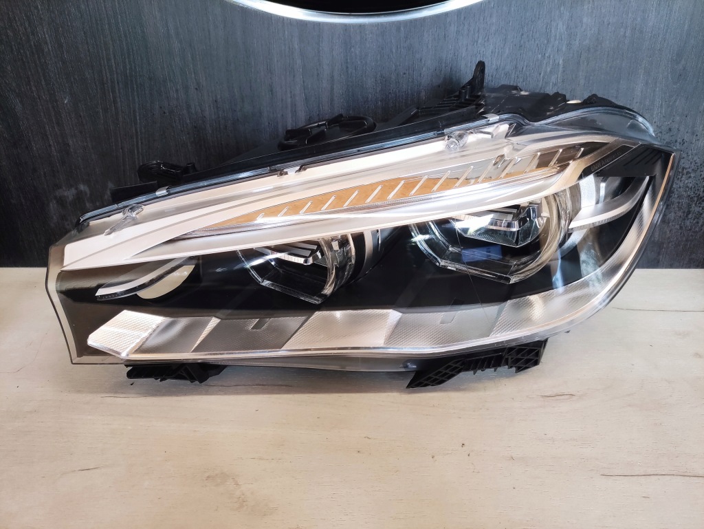 фото №1, Лампа левая перед adaptve led bmw x5 f15 x6 f16 7381137