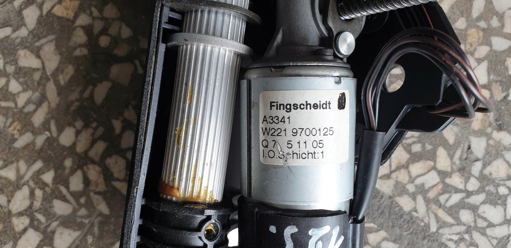 фото №9, Механизм моторчик складывания подголовник сиденье задняя mercedes s w221 оригинальный номер eu