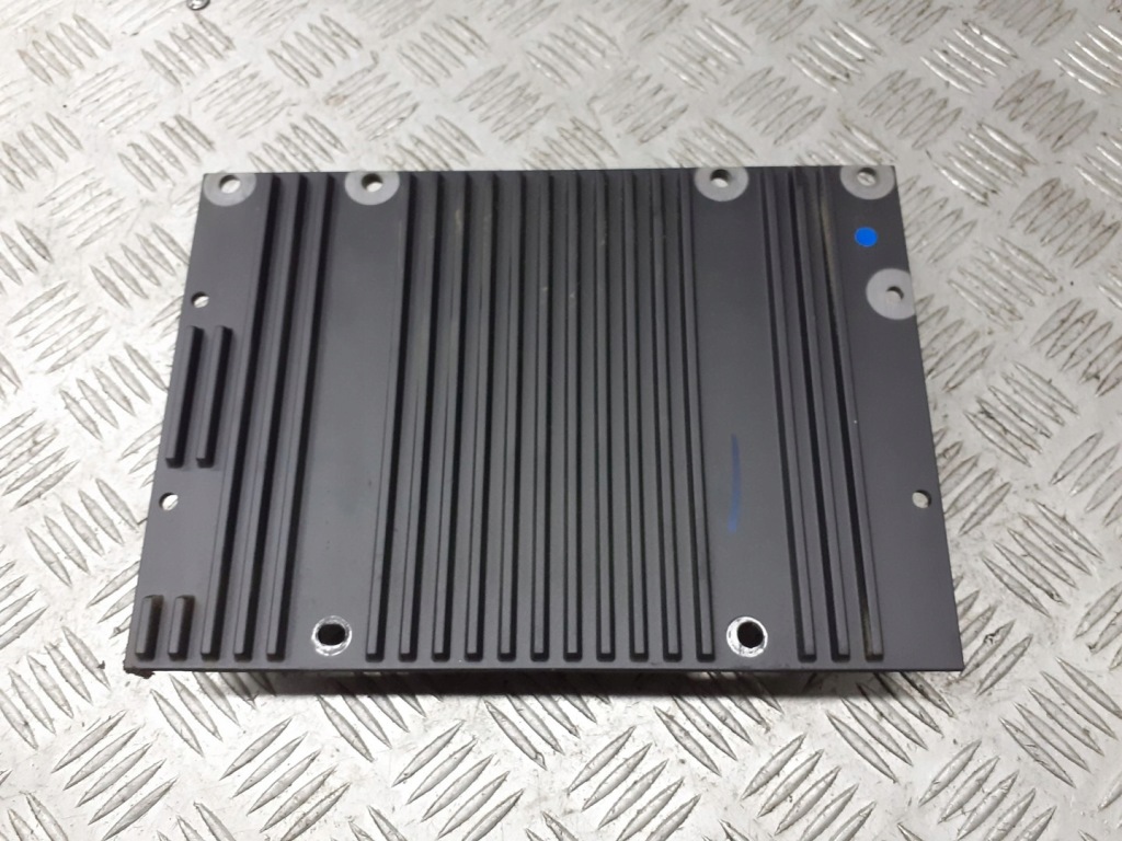 фото №1, Усилитель аудио volvo v50 31215662