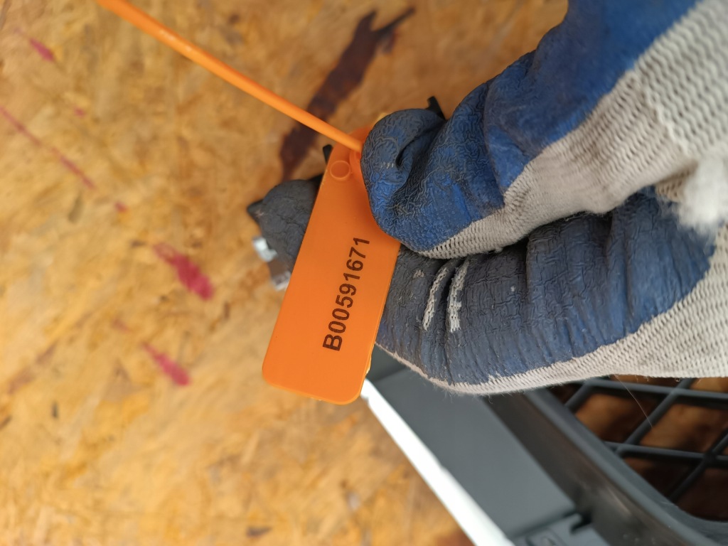 фото №13, Решётка решётка радиатора решётка радиатора бампера перед sz0704901 suzuki grand vitara ii 05-