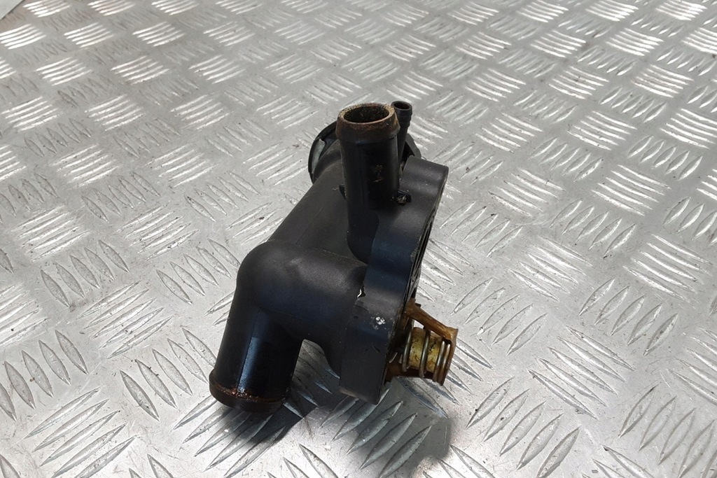 фото №3, Корпус термостата mini cooper r50, r53 04693119ab 1.6l бензиновий 2001