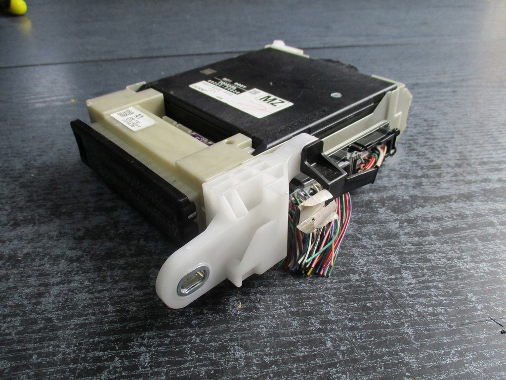 фото №1, Модуль bsi toyota chr 89221-f4030 82730-f4010-b