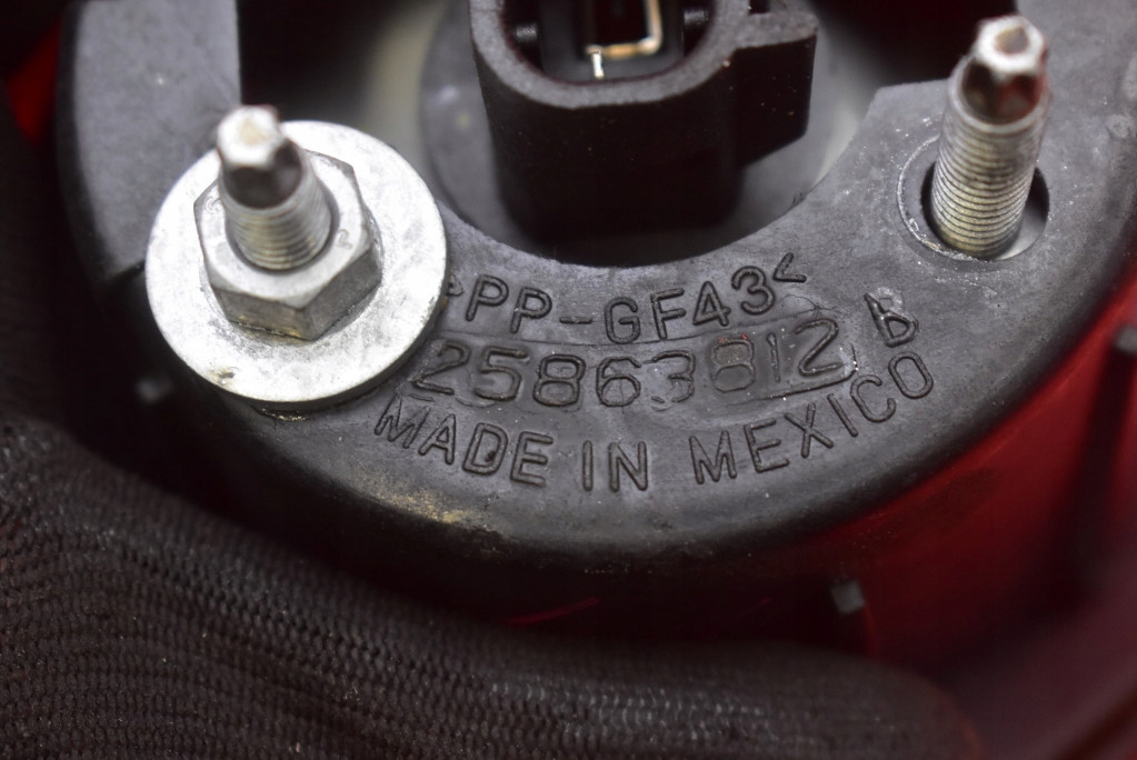 фото №8, Лампа правая задняя задняя нижняя 25863812 chevrolet hhr 1 i 05-11