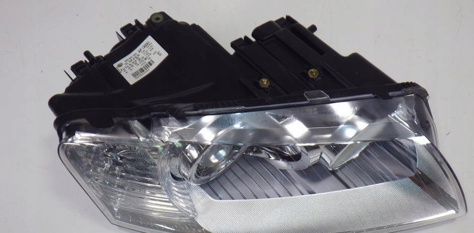 фото №11, Лампа правая led lift 4e0941004af audi a8 s8 d3 w12