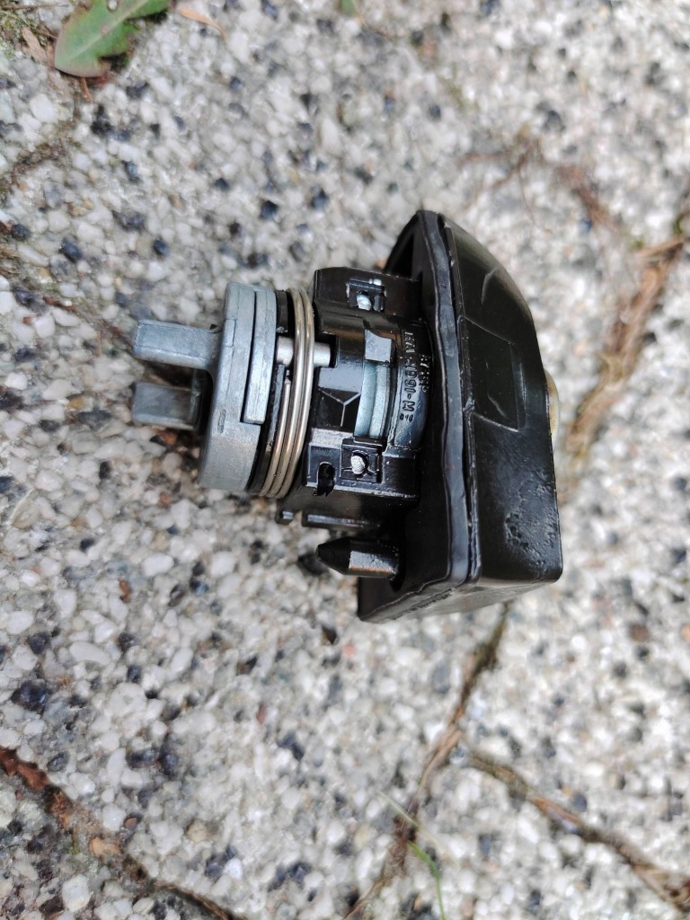 Вкладка замка дверь левая перед состояние bdb ford escape mk4 рестайлинг  23r америка st в Украине