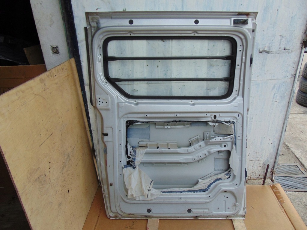 фото №11, Дверь левая раздвижные с стекло hyundai h1 2007-