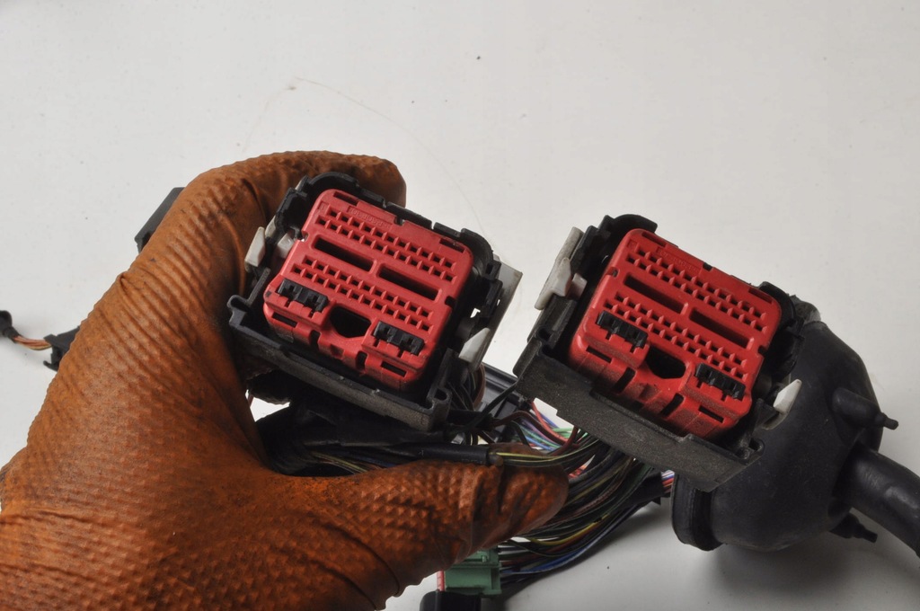 фото №11, Aston martin db9 6.0 джгут електропроводка двигуна 4g43-12b637-ad