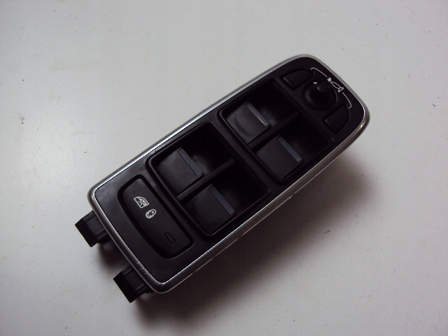 фото №1, Панель окон левый перед jaguar f-pace 2016-