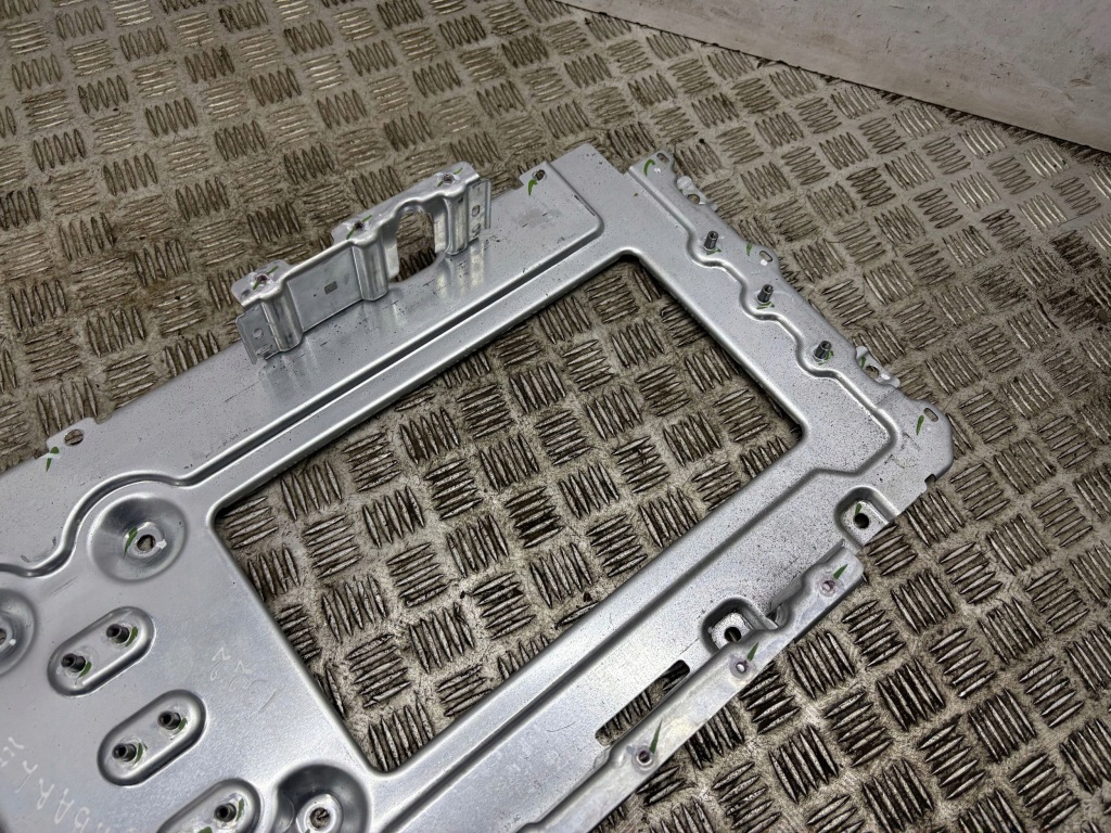 Ford mustang mach-e 2024 кронштейн акумулятор lj9810c739ac в Україні