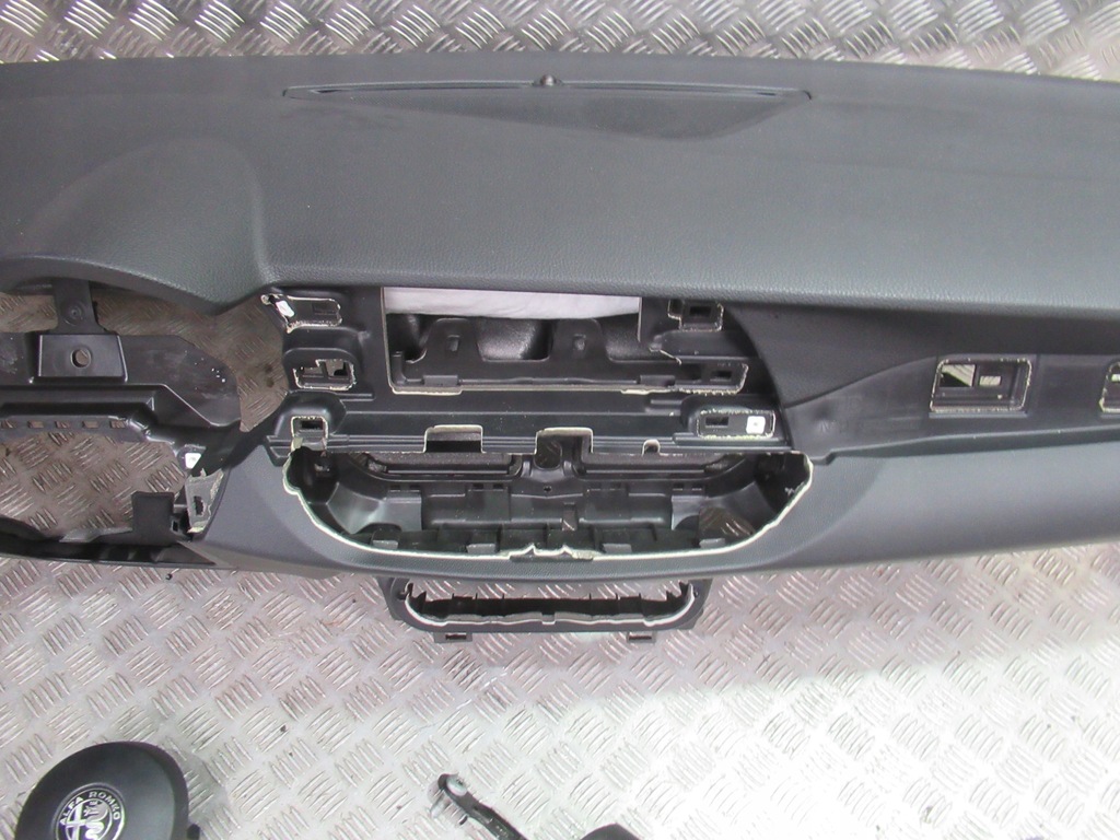 фото №14, Alfa romeo stelvio q4 панель приладів приладова консоль оригінал