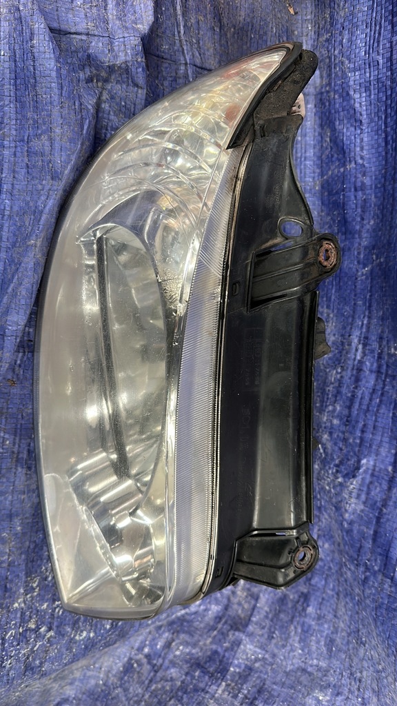 фото №2, Hyundai matrix 2002- лампа права передня