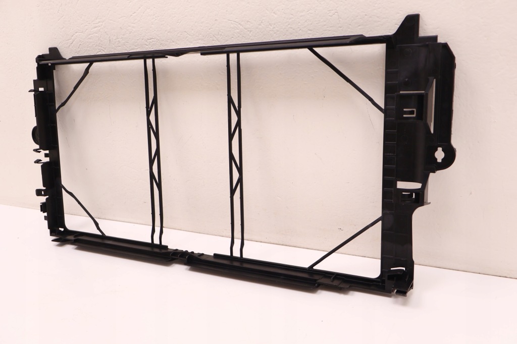 фото №2, Volvo xc60 ii 2.0 t4 кронштейн захист радіатора 31410894