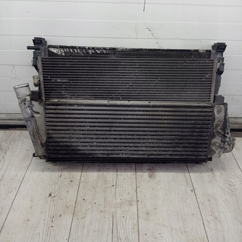 Scenic 2 1.9 радіатор + інтеркулер 1.9 dci Оригінал