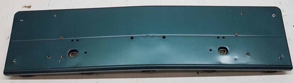 фото №1, Mercedes w208 накладка pod номерний знак реєстраційна