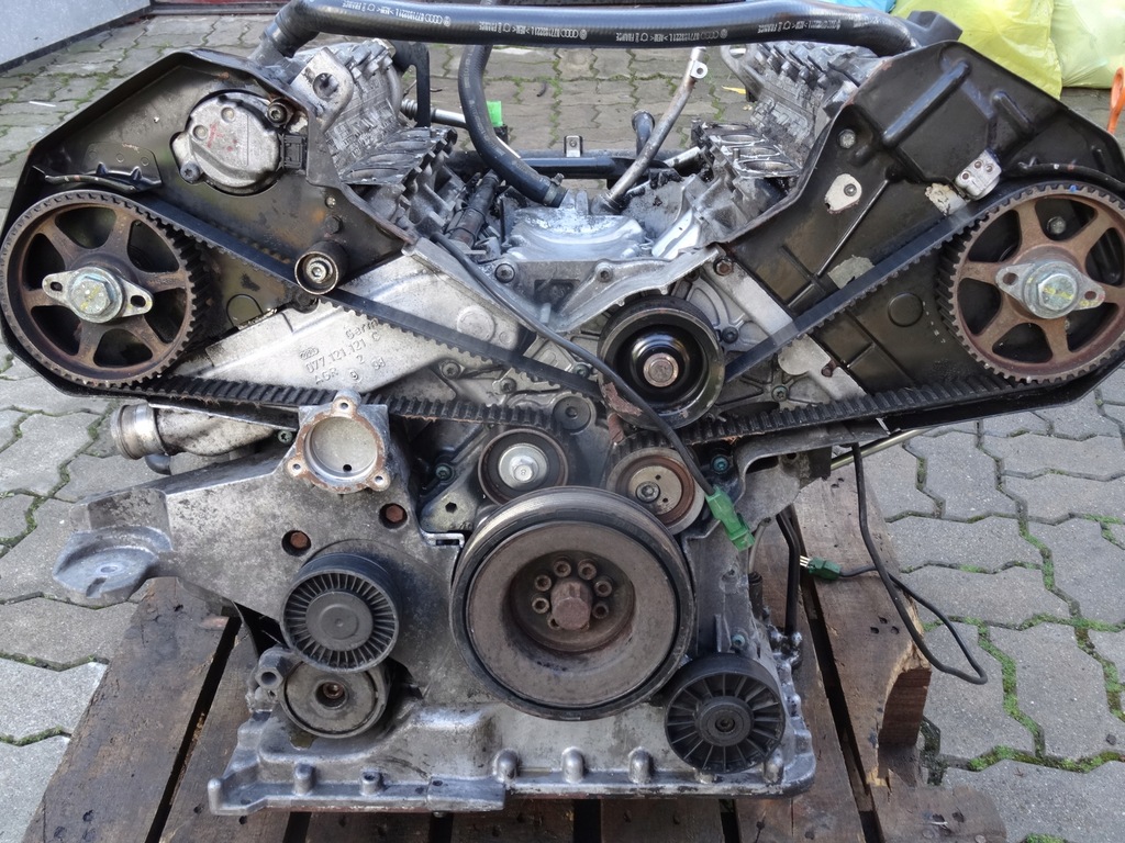 фото №12, Audi a8 d2 двигун 3.7 aqg блок головки 99-02 260km oryg