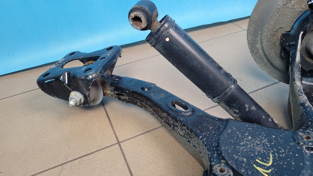 фото №14, Toyota proace ii 20r поворотный кулак рычаг амортизатор правый задняя 9807504980