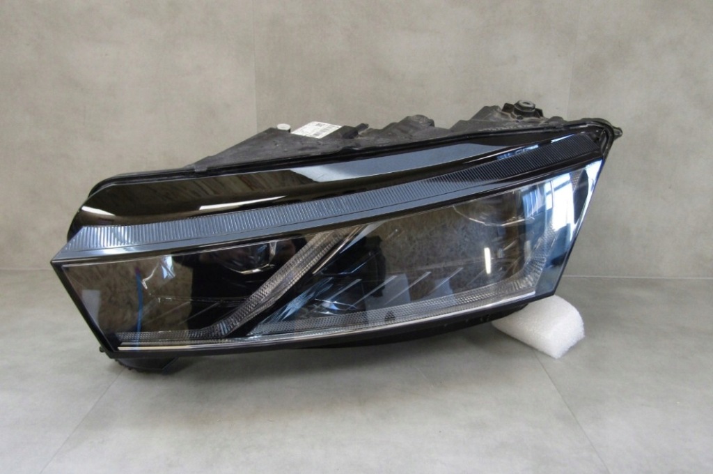 Купить Фара перед skoda octavia iv full led 19-24 lh 5e4941015a