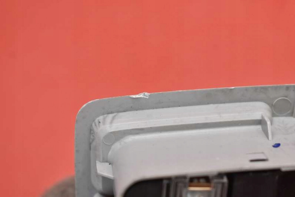 фото №10, Лампа освещение салона перед mazda cx-7 06-09