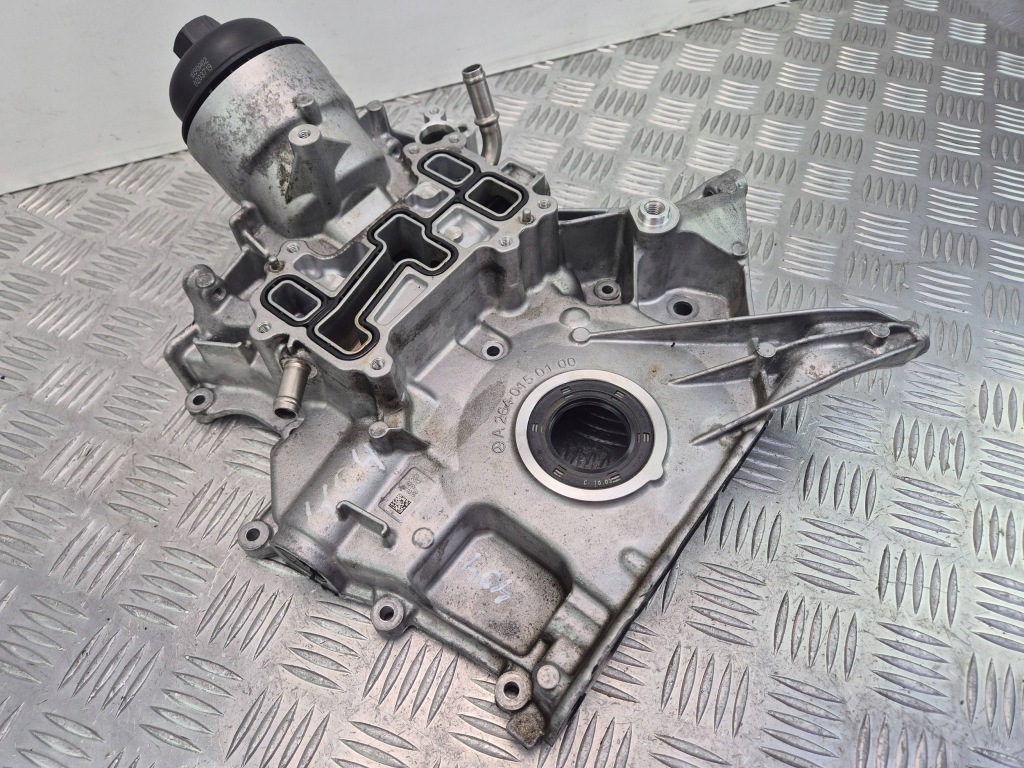 Mercedes e300 w213 крышка распределительного вала a2640150100 в Украине