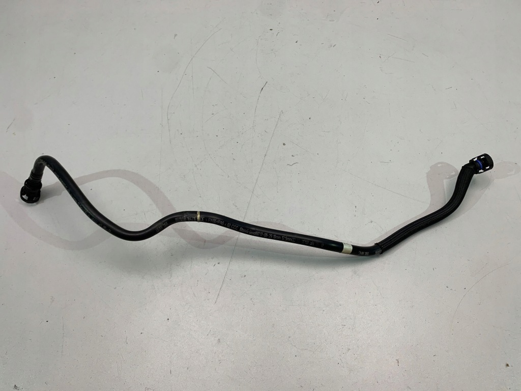 фото №1, Bmw 3 f30 f35 f31 2018 шланг / пабтрубок  вакуумa 8608036