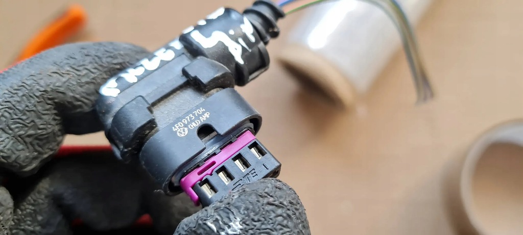 фото №10, Q5 80a штекер колодка з'єднувач витратомір 4f0973704 a4 b9 8w q5 vw audi