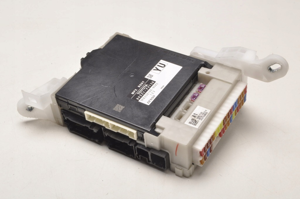 фото №1, Toyota c-hr коробка модуль bsi 89221-f4130