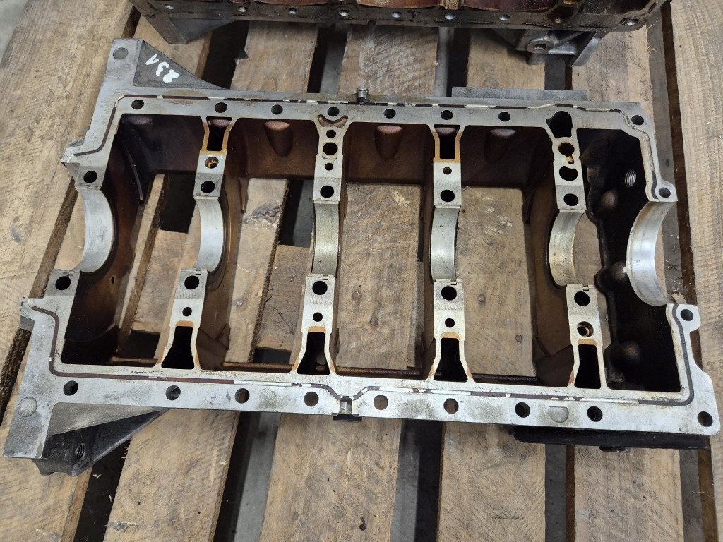 фото №9, Bmw 318 e46 01-06 блок двигуна 75163280aab n42b18a 7506329