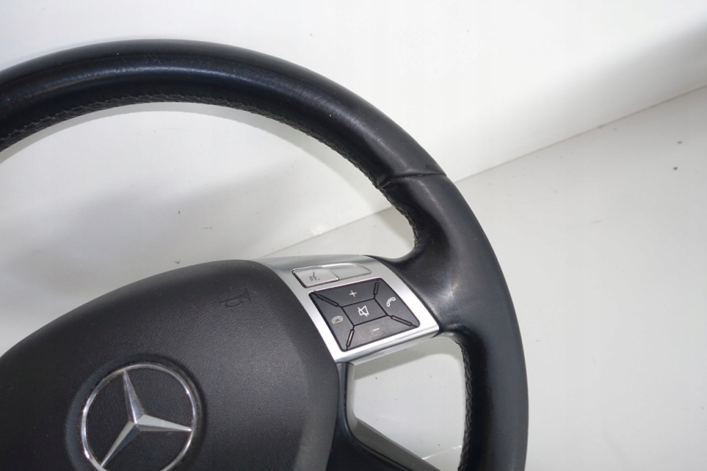 фото №5, Mercedes w204 воздуховод c-klasa lift w246 подушка