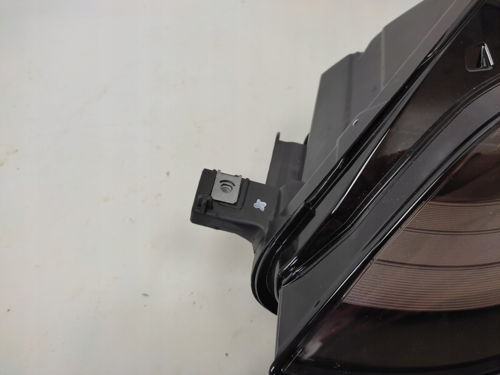 Tesla model 3 lift y лампа ліва перед full led 20- Недорого