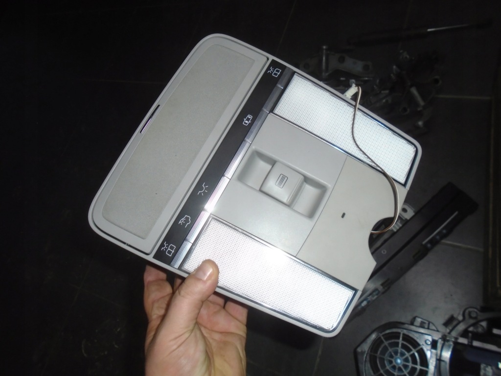 фото №1, Mercedes w221 лампа кабіни освітлення стельовий