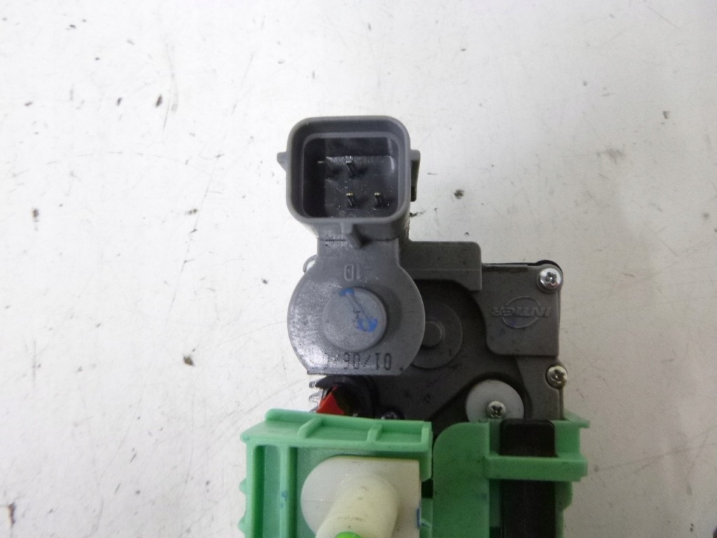 Замок дверь задняя правый fiat linea 2008r. 4 pin в Украине