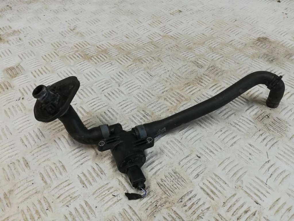 фото №1, Audi a5 8w клапан електромагнітний помпа wody waż 4h0121671d