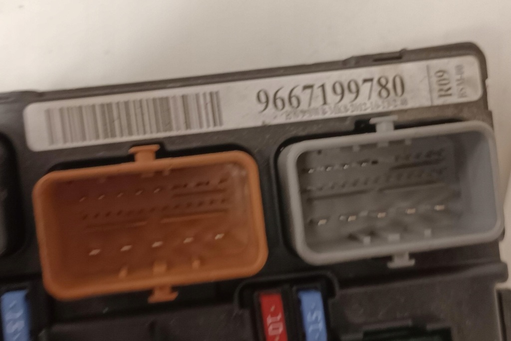 фото №7, Модуль комфорта citroën c3 ii 9667199780 1.1l бензиновый 54kw 2011