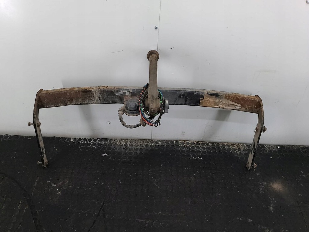 фото №1, Hak буксировочный skoda roomster 317064 хэтчбек