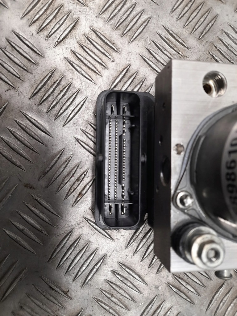 фото №8, Chrysler pacifica 2018 с передний насос abs