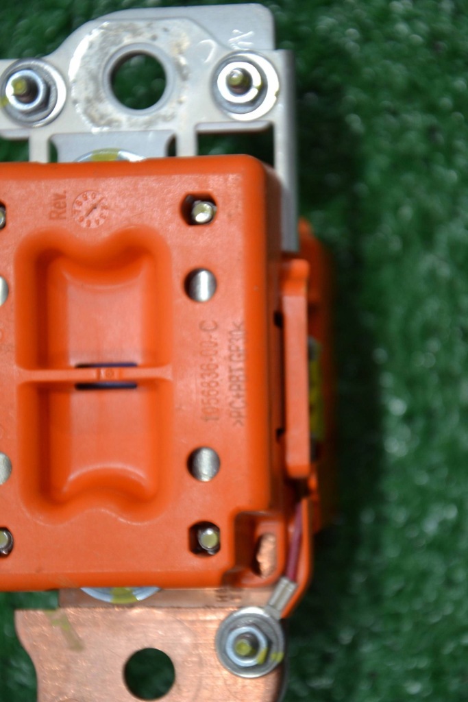 Предохранитель пиротехнический tesla model s x 1056836-00-c в Украине