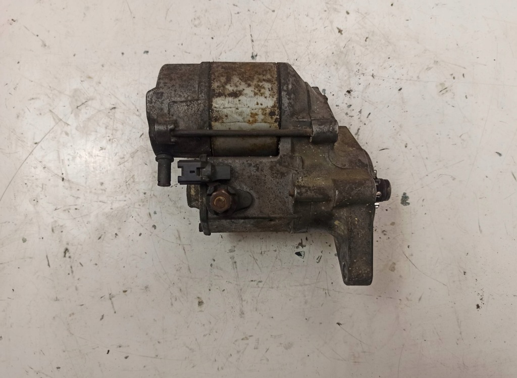 Купити Стартер toyota yaris 1.4 d-4d